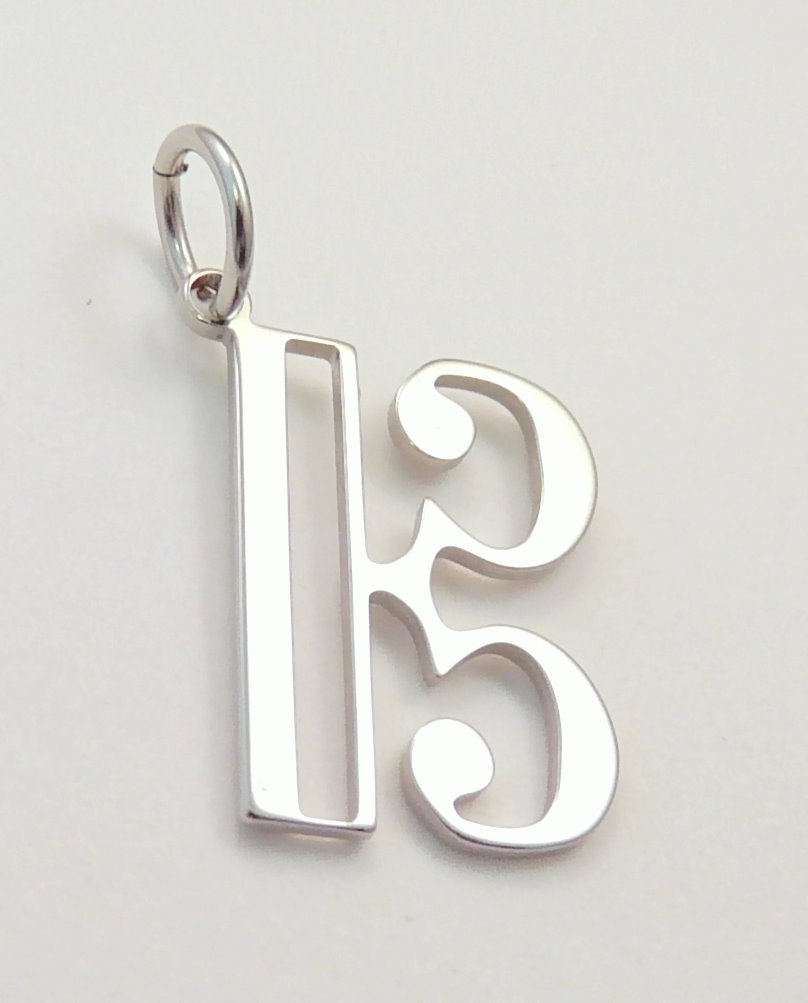 alto clef pendant stainless steel